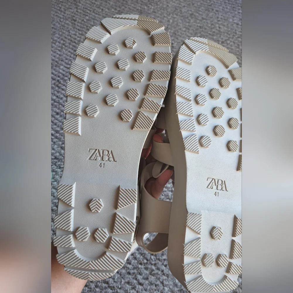 ZARA Chunky Platform Sandals – Beige – SHOE IS 10.5 NWT - Picture 5 of 6